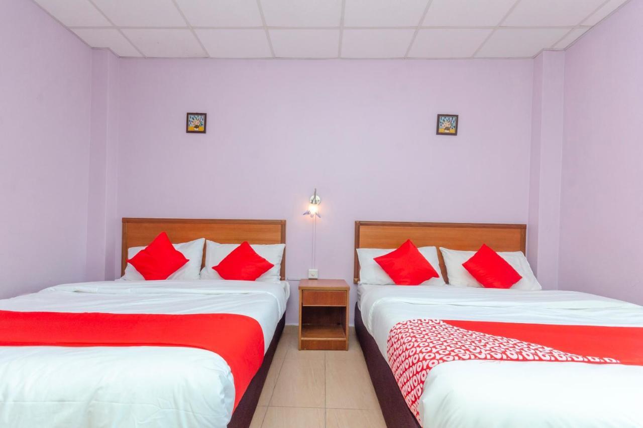 Oyo 702 D View Hotel Mersing Bagian luar foto