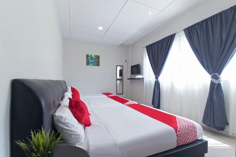 Oyo 702 D View Hotel Mersing Bagian luar foto