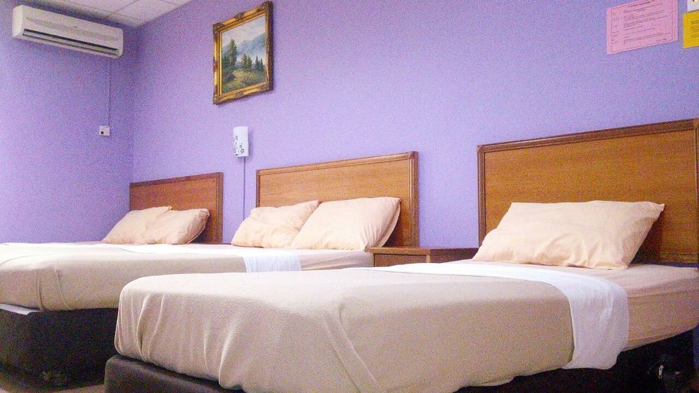 Oyo 702 D View Hotel Mersing Bagian luar foto