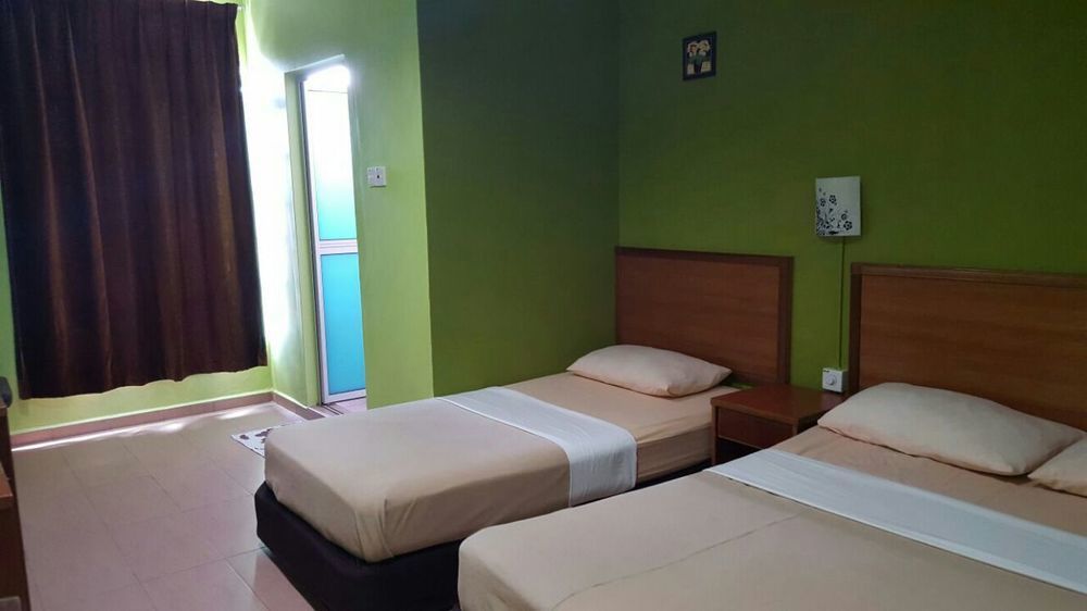 Oyo 702 D View Hotel Mersing Bagian luar foto