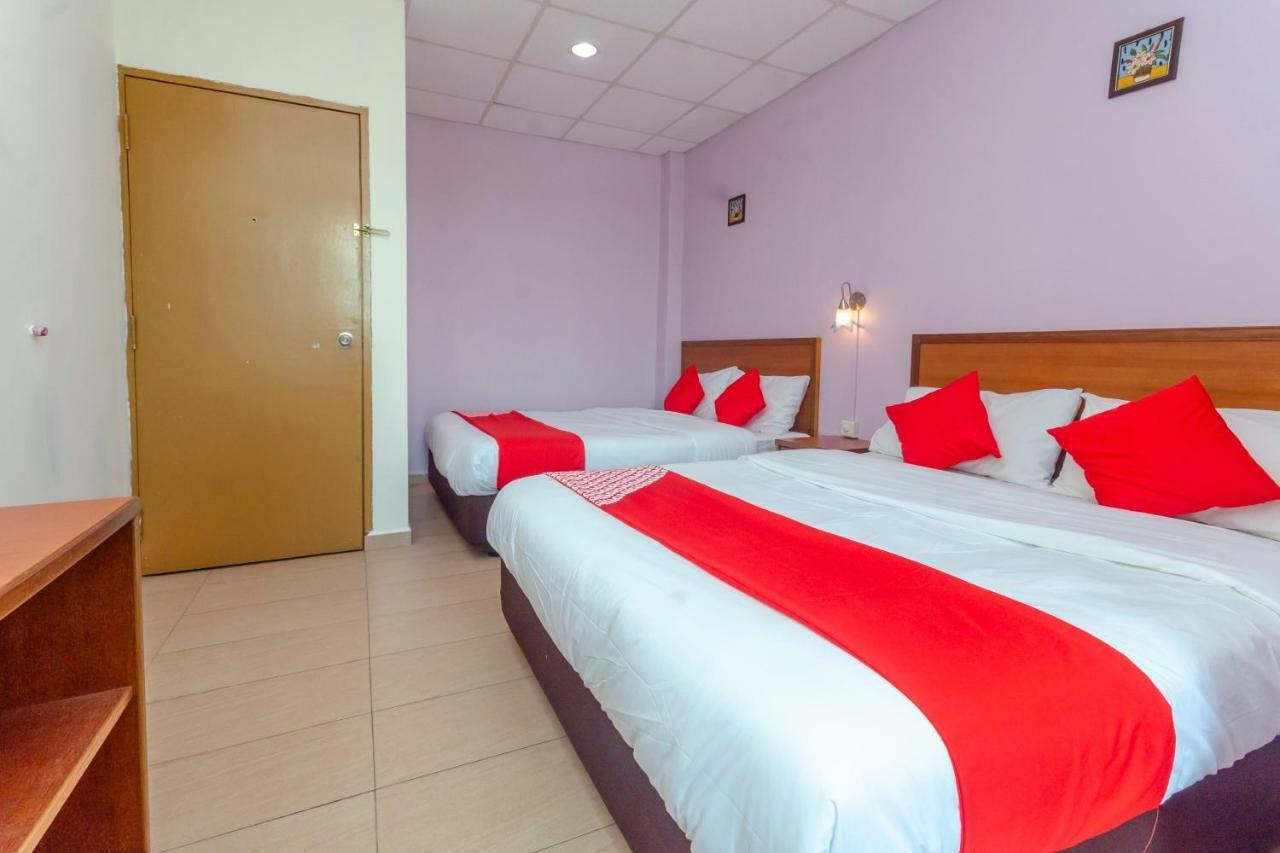 Oyo 702 D View Hotel Mersing Bagian luar foto