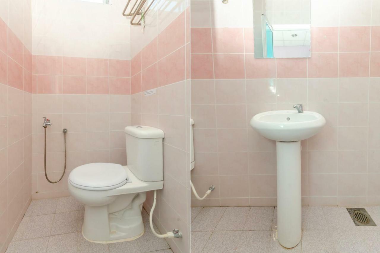 Oyo 702 D View Hotel Mersing Bagian luar foto