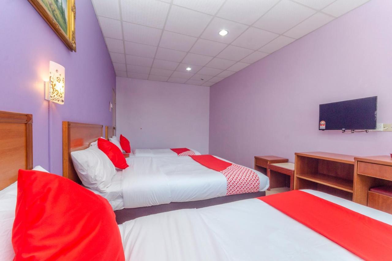 Oyo 702 D View Hotel Mersing Bagian luar foto
